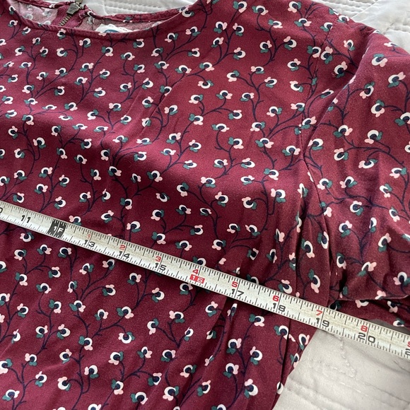 Old Navy Maroon Shift Dress - Picture 3 of 4